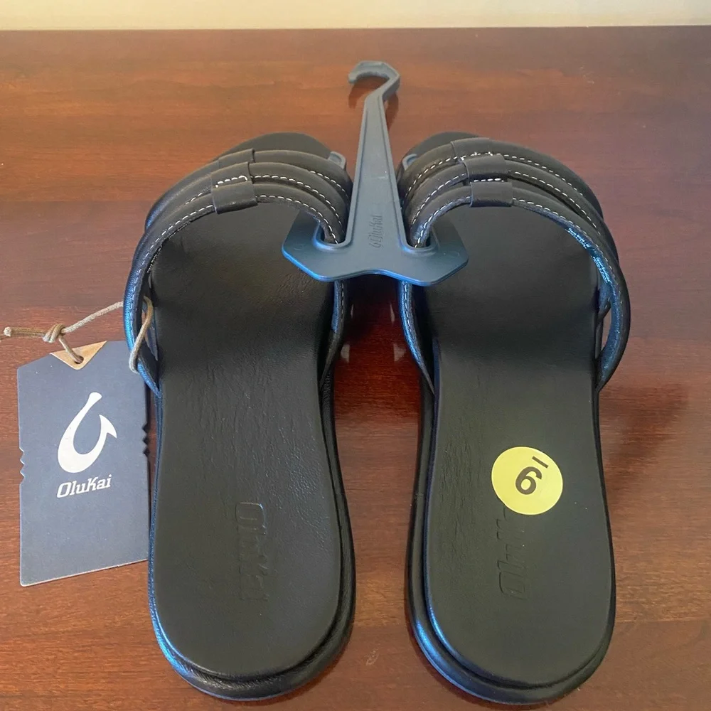 OluKai Women’s Tiare Slide Sandals - Picture 7 of 8